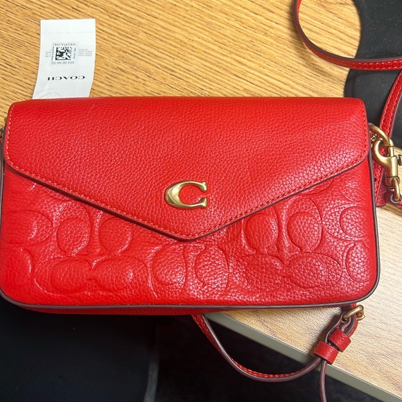 Coach Handbags - NWT coach crossbody